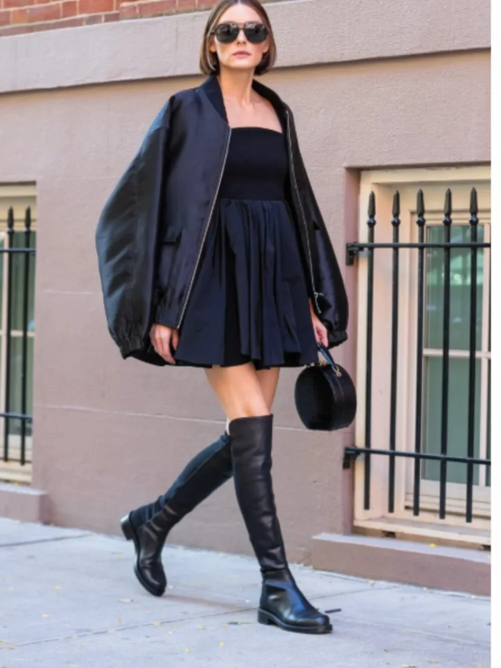 Stuart Weitzman Women's 5050 Black Bold Over The Knee Boots Sz 6.5